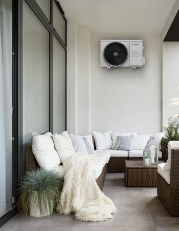 Außenteil einer Bosch Klimaanlage auf dem Balkon installiert vom Experten für Klima Eschwege